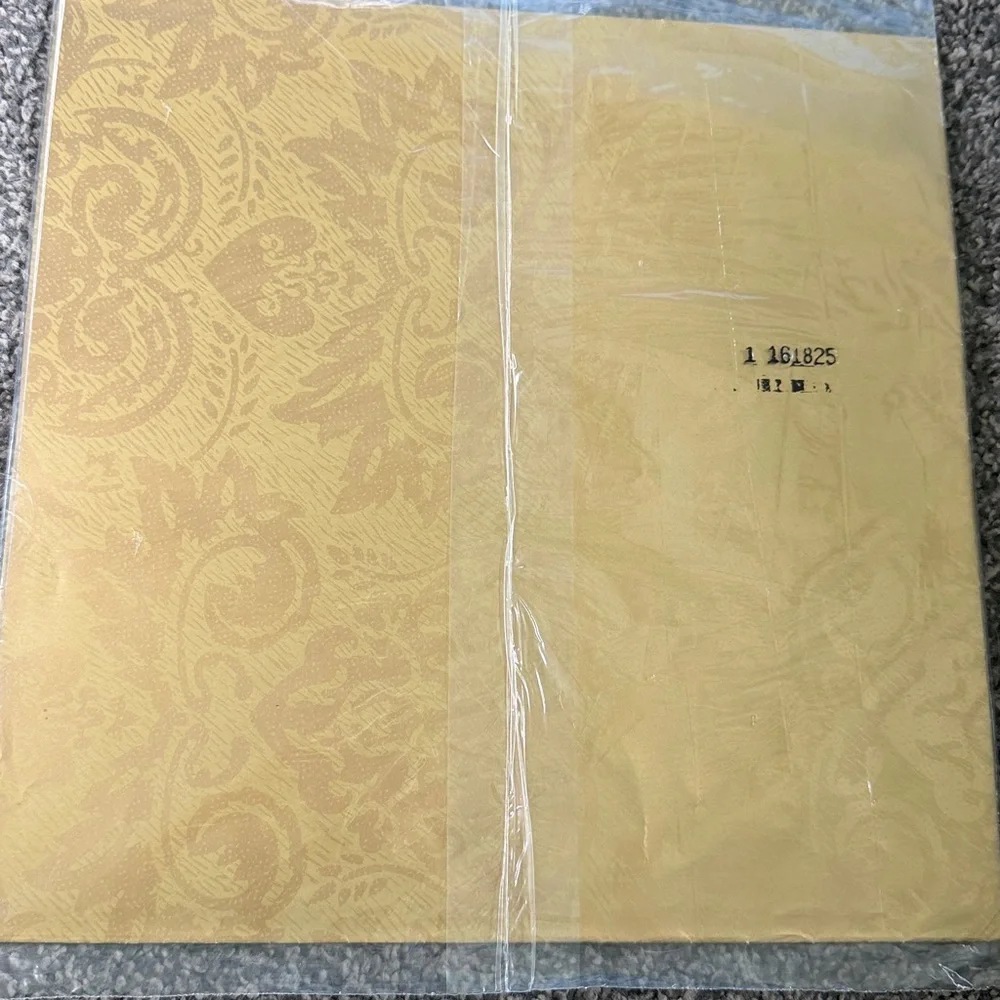 5/$25 VINTAGE All Occasion Wrapping Paper Gold Damask